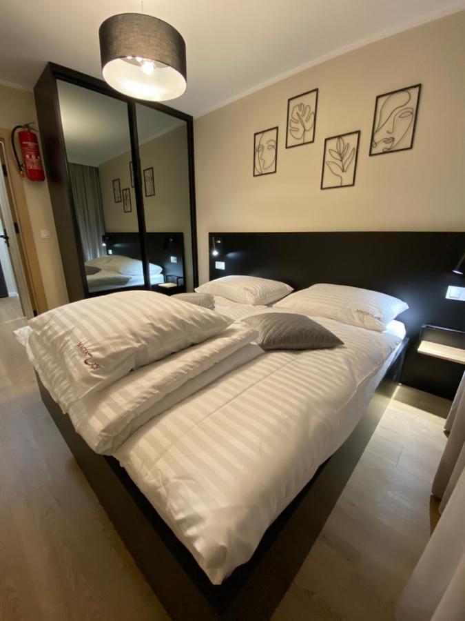 Apartamenty Magia Z Bezplatnym Parkingiem I Klimatyzacja Rzeszow Exterior photo